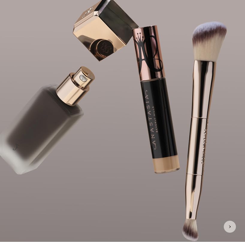 Flat Top Kabuki Foundation Brush for Airbrushed Streak Free Finish