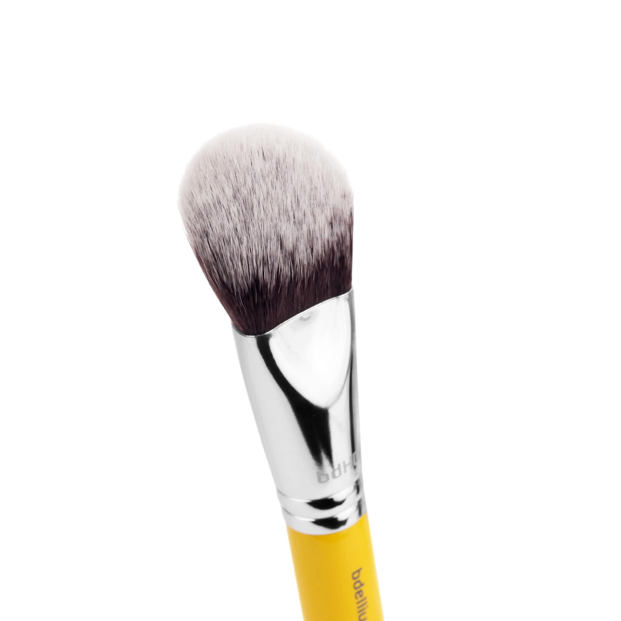 Small Foundation and Contour Brush with Soft Synthetic Fibers