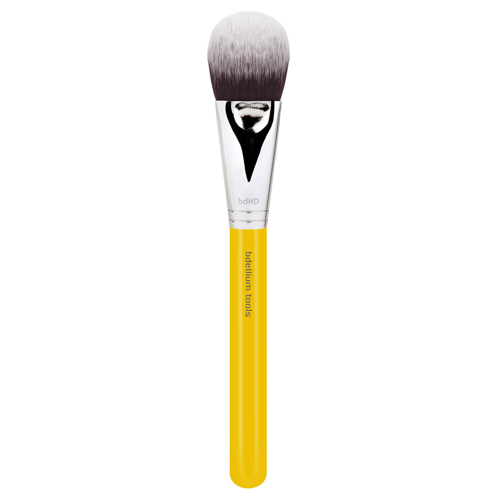 Small Foundation and Contour Brush with Soft Synthetic Fibers