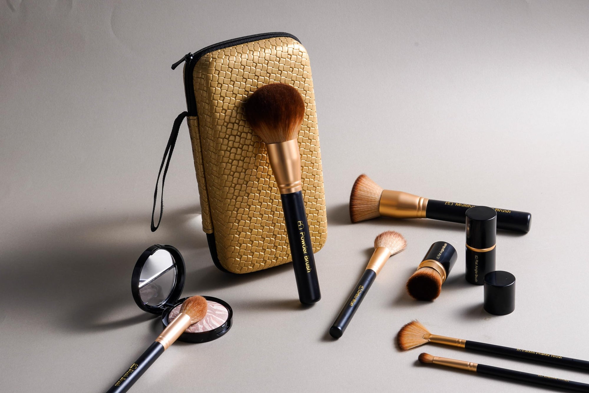 Travel Makeup Brush Set with Kabuki Powder Eyeshadow Foundation Brushes